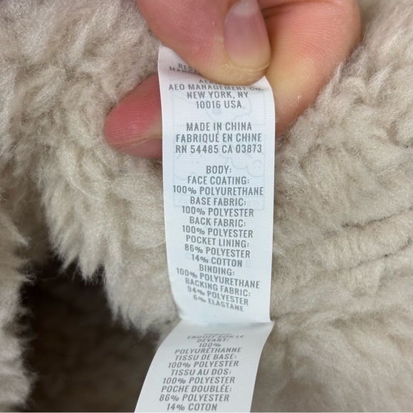 Offline By Aerie Faux Leather Sherpa Vest NWT Cozy Zip Up - Picture 7 of 11